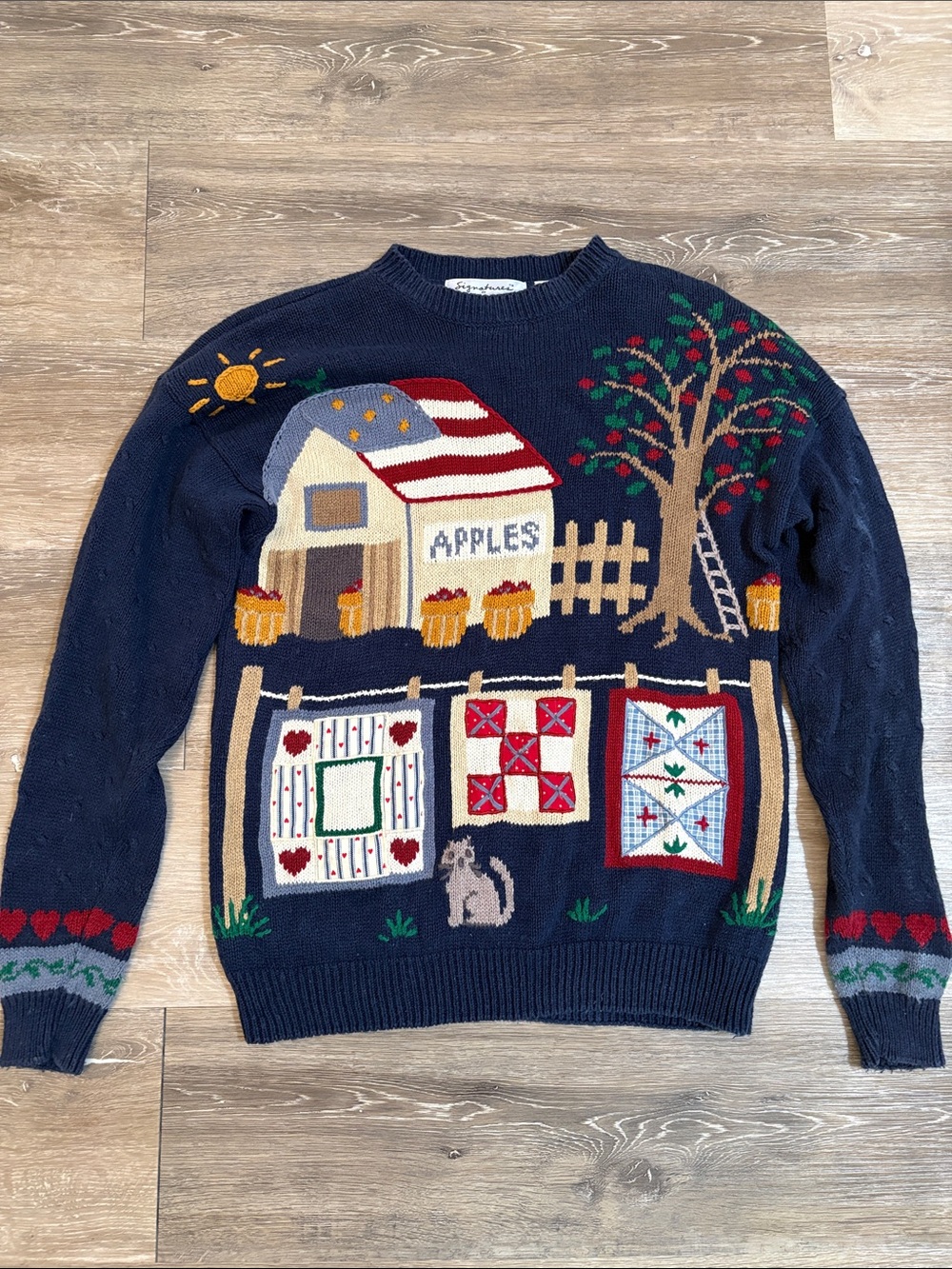 Vintage Northern Isles Navy Crewneck Sweater with Apple Barn and Quilt Motifs - Picture 6 of 14